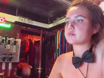 female cam couple dirtypub image #2218351