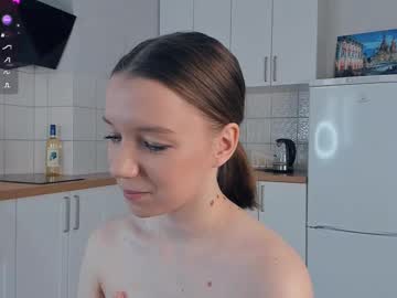 sweeet_candyy  female  webcam