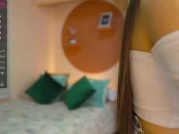 female cam girl cielo69_ image #1464820
