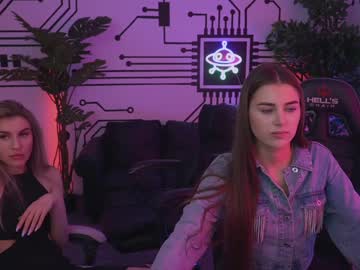 female cam couple anabel054 image #2556563
