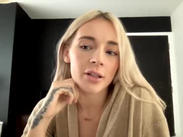 female cam girl nickisymms_ image #801320