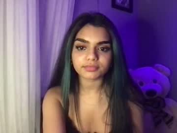 female cam girl ava_r214 image #978349