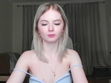 female cam girl yuppiyulia image #220549