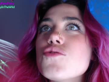female cam girl fairyinthewild image #3255579