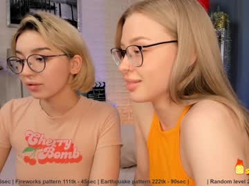 female cam couple huntertiana image #1363261
