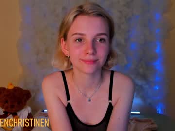 female cam couple helenchristensen image #2389536