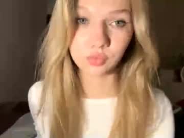 sultry_dreamer_4ever  female  webcam