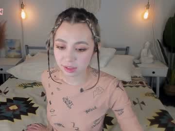 female cam girl y_u_m_i_k_a image #3039671