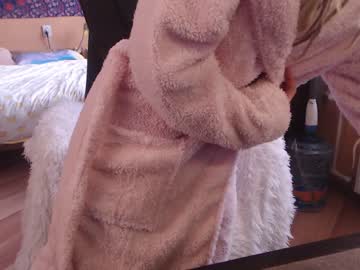 female cam girl luckydread image #67072