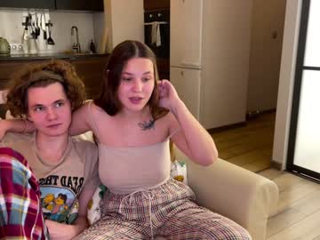 female cam couple di_n_alex image #3134695