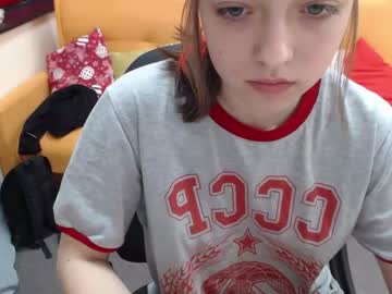 female cam girl caramelelechka image #1980845