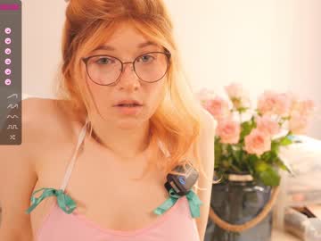 female cam girl illegaldream image #3107023
