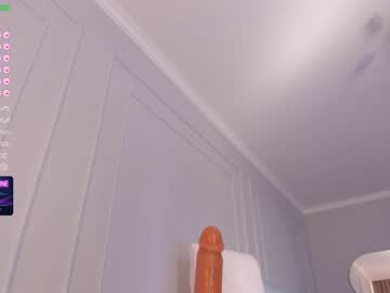 female cam girl aerri_lee image #2565284