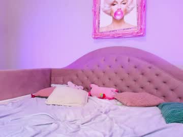 female cam girl selena_murr image #2563395