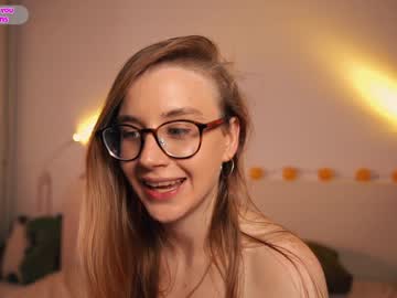 female cam girl alexispeach image #2391490