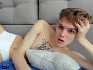female cam man horny_jerk_roy_prick2001 image #1618337