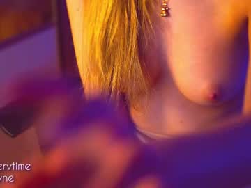 female cam girl emmber image #1364647