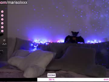 female cam girl mari_and_jandro image #3719485