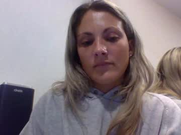 livydune  female  webcam