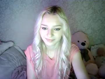 female cam girl kelly_mitch image #3071174