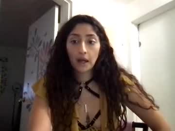 female cam girl amongmilky97 image #3973040