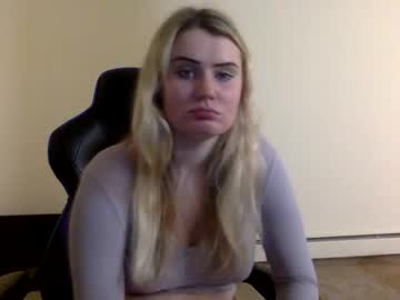 female cam couple roseeebaby image #3924499