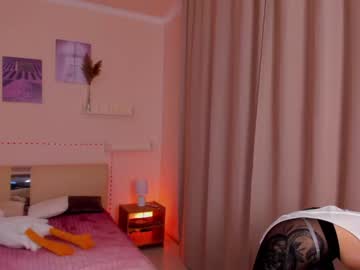 female cam girl hi_kendall image #3320711