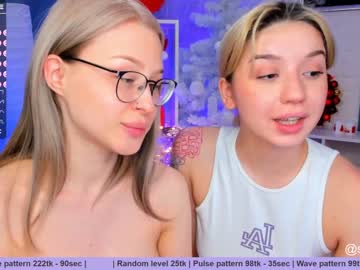 female cam couple huntertiana image #845092