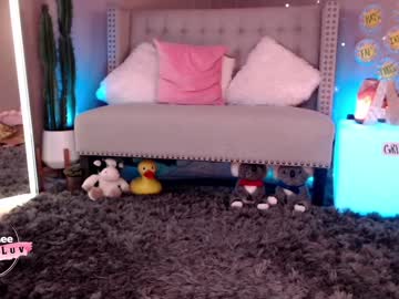 female cam girl aubrilee image #2685124