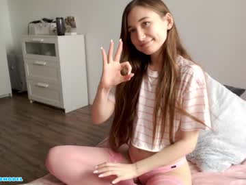 female cam girl ambertan1 image #1928316