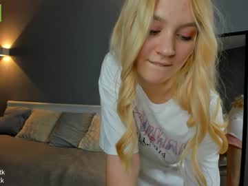 female cam girl _evellyn_ image #2465525