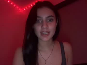 female cam girl leahsoren image #3994235