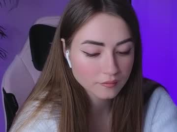 female cam girl strawberryjamx image #3838070