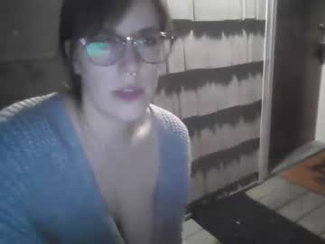 hunnie_babeee  female  webcam
