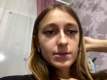 female cam couple viktoria9898 image #2913970