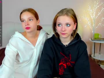 female cam couple yourexgirls image #2420890
