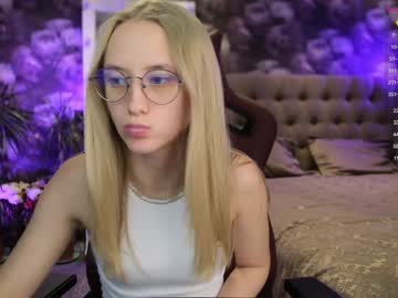female cam girl angeellina image #2913546