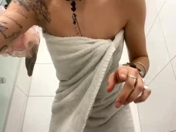 female cam couple redhotchillifuuuckerz image #4060124