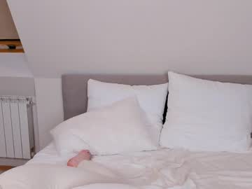 female cam girl elenatillman image #3972098