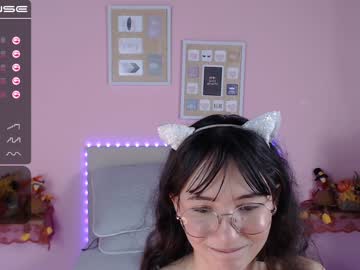 female cam girl little_effy18 image #438214