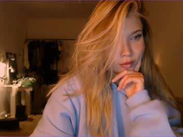 female cam girl bitter_moon image #3340315