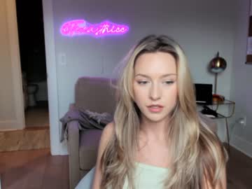 female cam girl texasthicc image #1291178