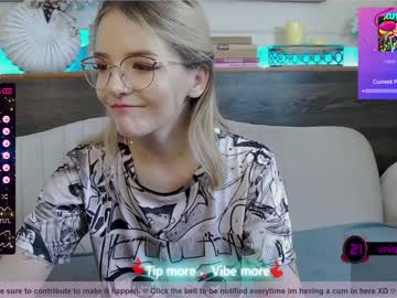 female cam girl ginger_pie image #3058572