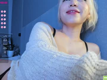 female cam girl hee_jin image #2590350