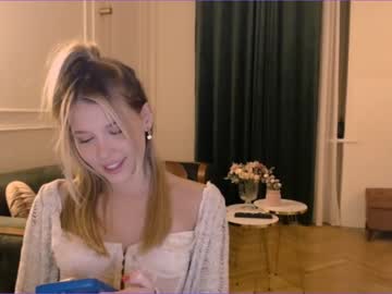 female cam girl bitter_moon image #3523594