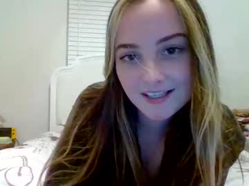 female cam couple katrina_xoxox image #1101037