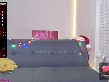 female cam girl petitebrat image #3137378