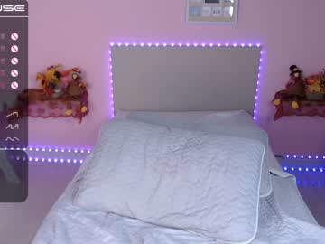 female cam girl little_effy18 image #450298