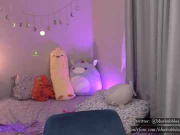 female cam girl blue_bubbles118 image #1717123