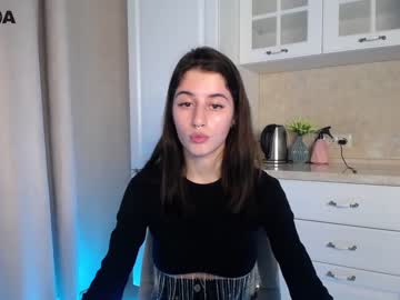 female cam girl kate_lewis image #2817050